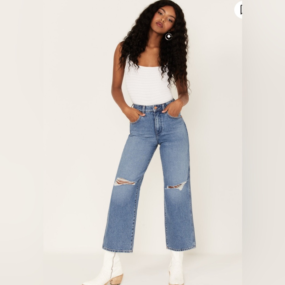 NWT Wrangler High Rise Loose Mom Relaxed